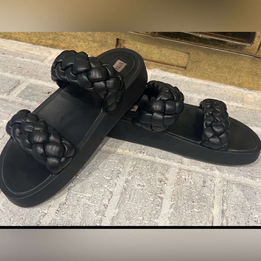 Steve Madden Hillary Black Braided Slide Sandals